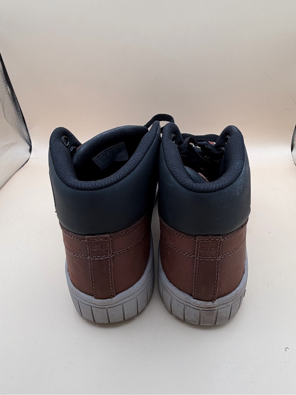 Airwalk Women’s Size 9.5 Brown and Black Composite Toe Work Boots - Picture 6 of 8
